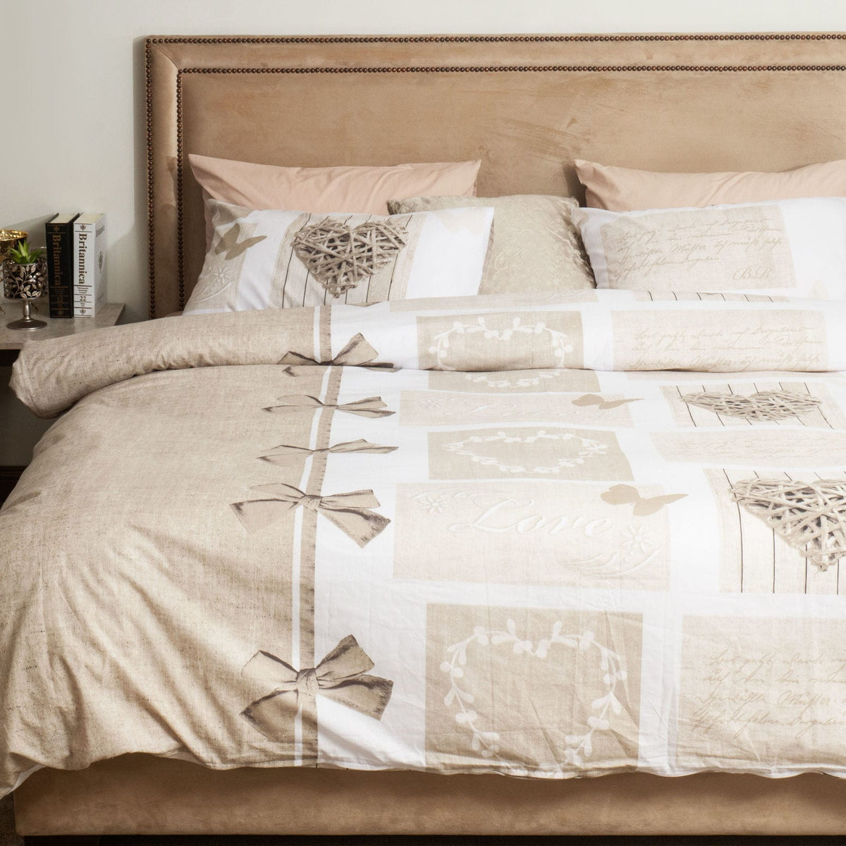 King Quilt Printed Quilt Set (Hearts)