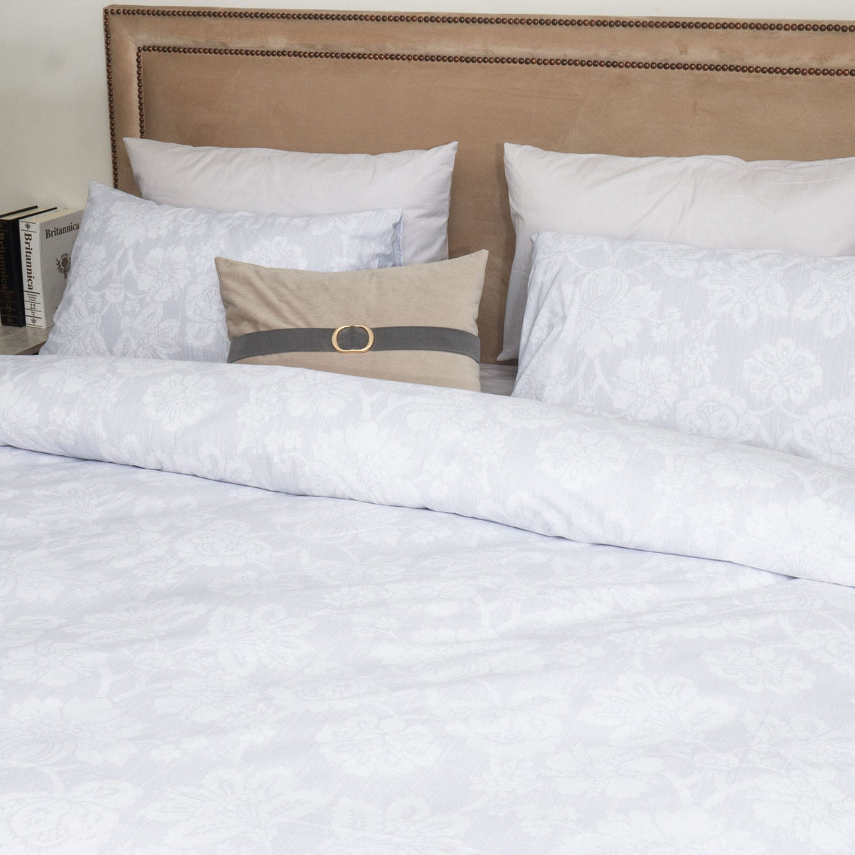 Soft Cotton King Quilt Set White Floral