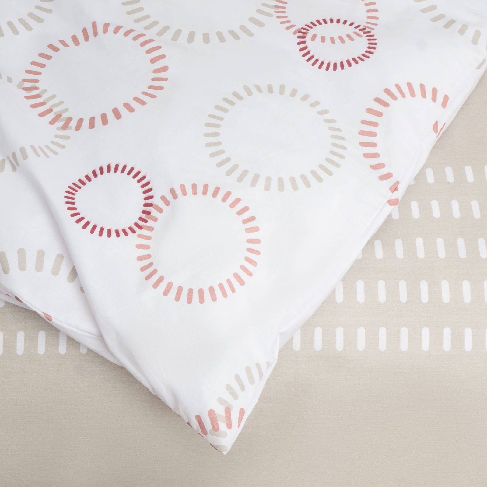 King Quilt Bed Cover Set Circles Light Brown