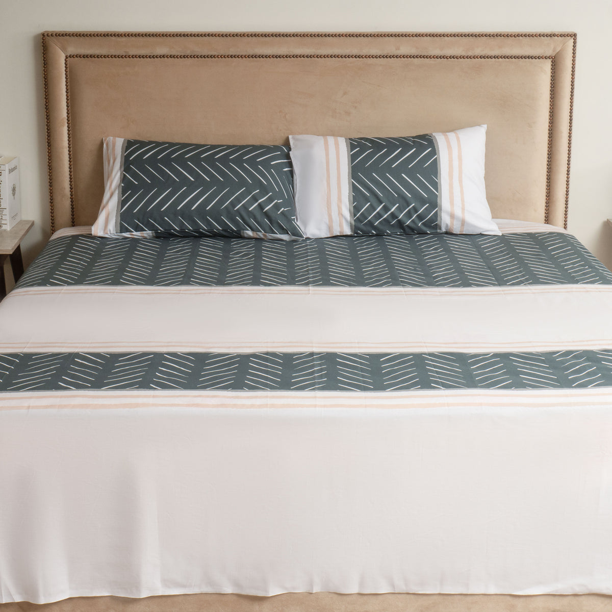 Lining King Bed Set