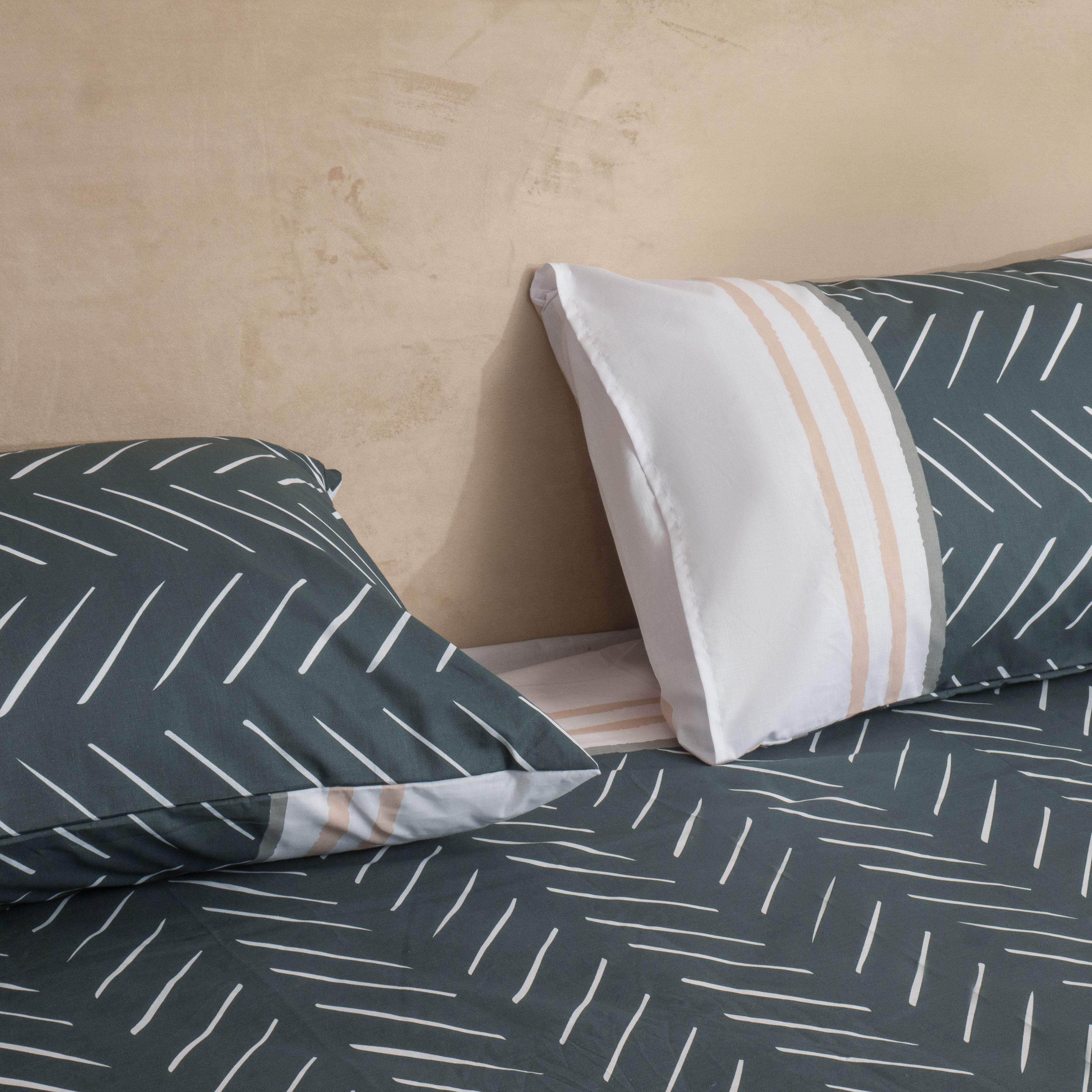 Lining King Bed Set